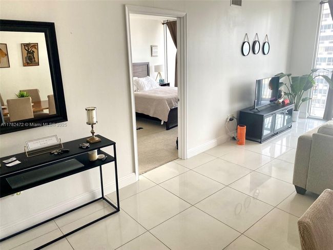APT-3106 - 1750 Bayshore Dr, Condo with 1 bedrooms, 1 bathrooms and null parking in Miami FL | Image 9