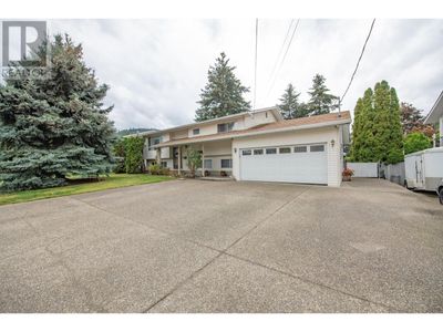 7706 Giles Dr, House other with 4 bedrooms, 3 bathrooms and 2 parking in Coldstream BC | Image 2