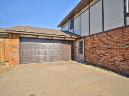 8-8408 S Douglas Ave, Oklahoma City, OK, 73139-9108 | Card Image