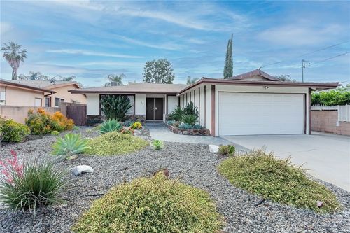 6631 Nagle Ave, Van Nuys, CA, 91401-1210 | Card Image