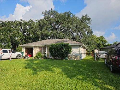 201 Delta St, Pasadena, TX, 77506-2943 | Card Image