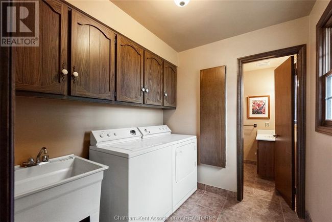 7819 Rivard Line, House other with 5 bedrooms, 4 bathrooms and null parking in Grande Pointe ON | Image 25