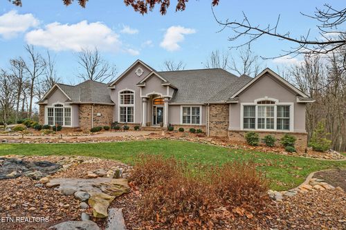 33 Hemlock Ct, Crossville, TN, 38558-6277 | Card Image