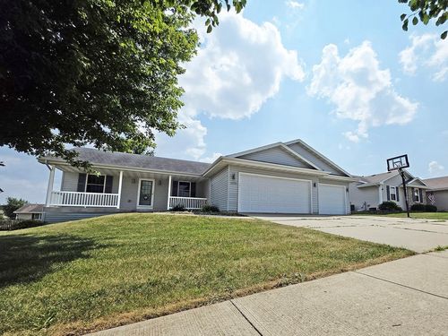 4633 Overlook Dr, Milton, WI, 53563-8528 | Card Image