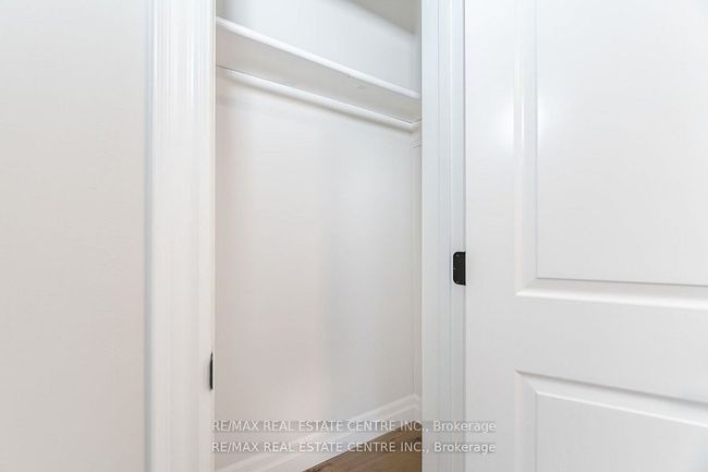531 King St E, House other with 3 bedrooms, 2 bathrooms and 5 parking in Oshawa ON | Image 21