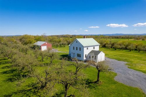 194 S Bingham St, Cornwall, VT, 05753-9367 | Card Image