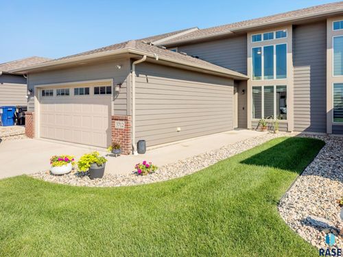 3712 Bison Trl, Sioux Falls, SD, 57108 | Card Image
