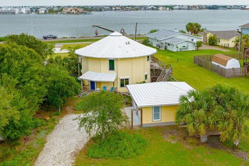 1722 Sorenson Dr, Rockport, TX, 78382-3446 | Card Image
