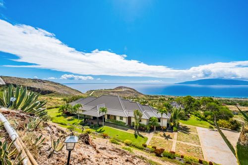 a-81 Iliahi Way, Lahaina, HI, 96761-5764 | Card Image