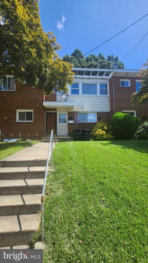 3914 28th Ave, TEMPLE HILLS, MD, 20748-1607 | Card Image