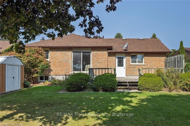 705 Braeside Cres, House other with 4 bedrooms, 2 bathrooms and 2 parking in Kingston ON | Image 34
