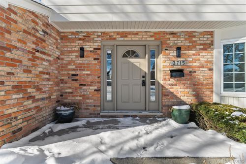 3715 Ledge Drive, Troy, MI, 48084 | Card Image