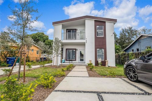 b-763 Nw 80th St, Miami, FL, 33150-3147 | Card Image