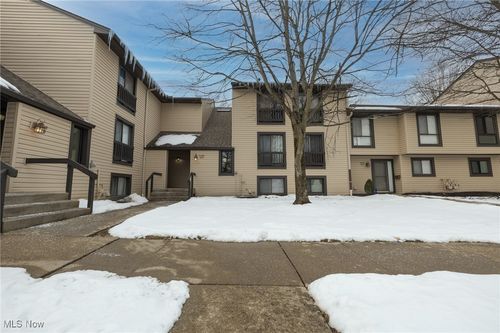 206-6340 Greenwood Parkway, Northfield, OH, 44067 | Card Image