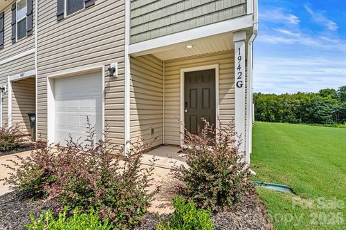 g-1942 Tranquility Cir, Newton, NC, 28658-9191 | Card Image