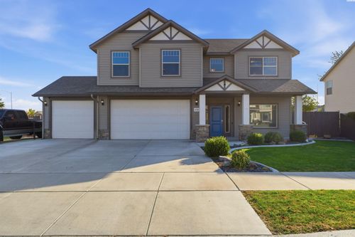 4520 Nw Commons Dr, Pasco, WA, 99301-7115 | Card Image