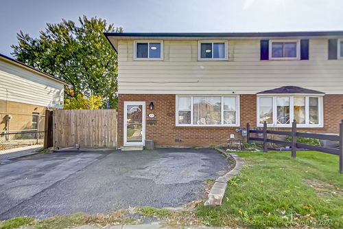 379 Dwight Ave, Oshawa, ON, L1J1K8 | Card Image