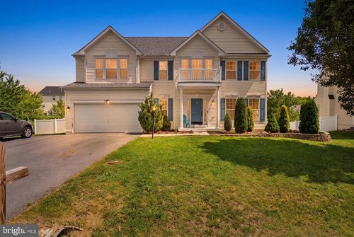 31 Ruland Dr, BUNKER HILL, WV, 25413-3641 | Card Image