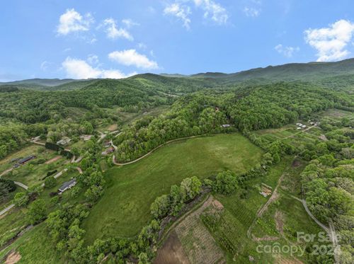 3 Harlow And Cricket Dr, Balsam Grove, NC, 28708-9631 | Card Image