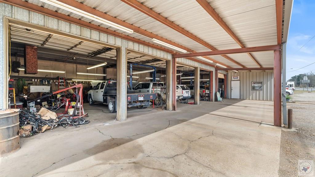 Commercial Sale in Hope 4