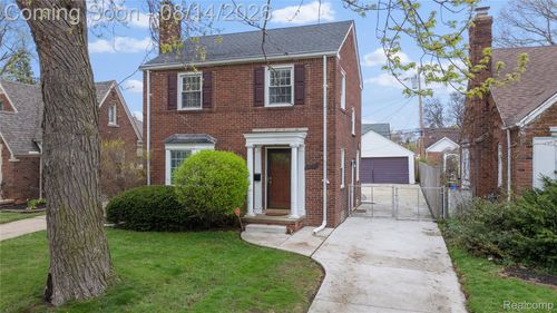 15244 Regina Ave, Allen Park, MI, 48101-1917 | Card Image