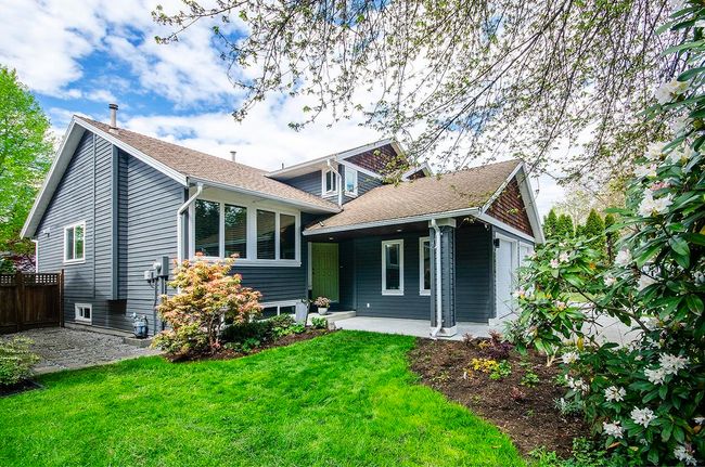 3626 Osprey Court, House other with 3 bedrooms, 2 bathrooms and 4 parking in North Vancouver BC | Image 2