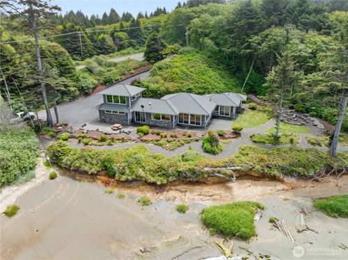 6 Diamond Dr, Pacific Beach, WA, 98571-5052 | Card Image