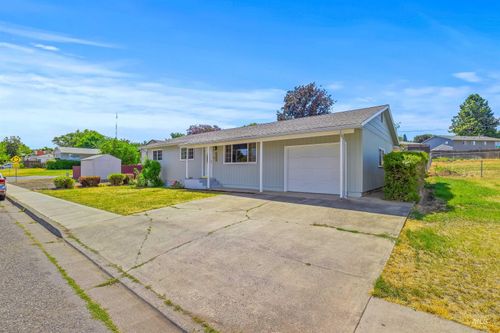 1220 18th Ave, Lewiston, ID, 83501-3955 | Card Image