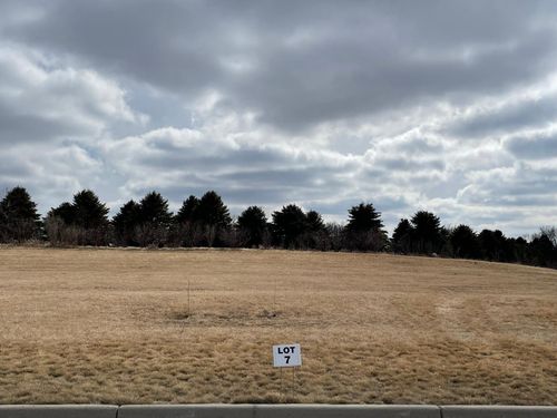 561 Hill Crest St, Edgerton, MN, 56128-1311 | Card Image