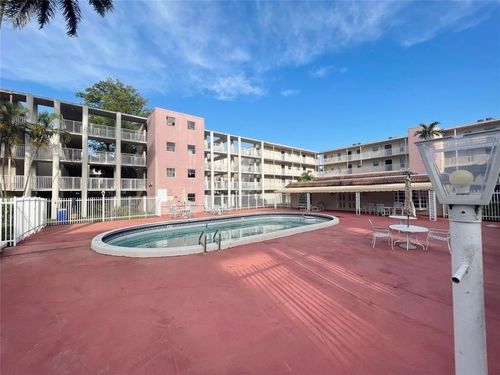 apt-e302-2800 Nw 56th Ave, Lauderhill, FL, 33313-2318 | Card Image