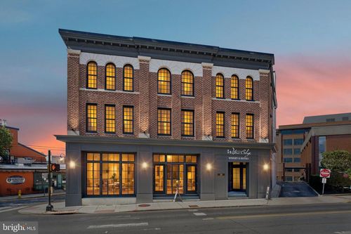 302-50 N Main St, DOYLESTOWN, PA, 18901-3730 | Card Image