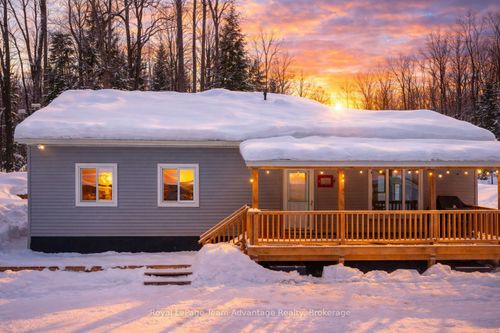 264 Almaguin Dr, Sprucedale, ON, P0A1Y0 | Card Image