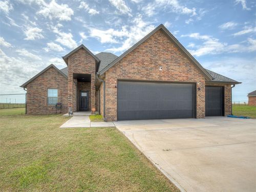 6260 Moffat Rd Ne, Piedmont, OK, 73078-8220 | Card Image