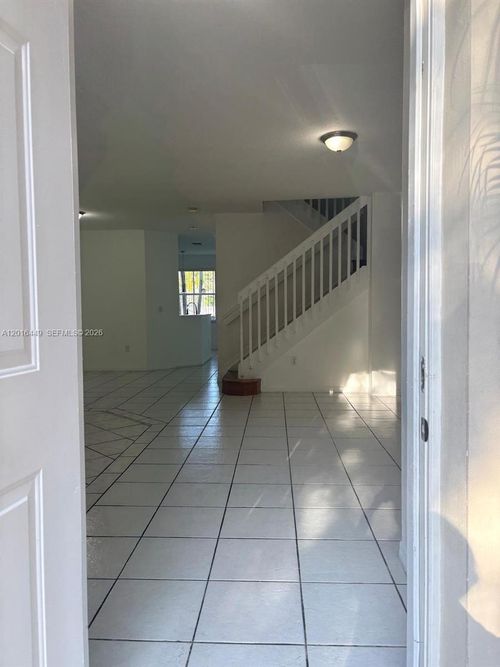 8525-8525 Sw 165th Pl, Miami, FL, 33193-5789 | Card Image