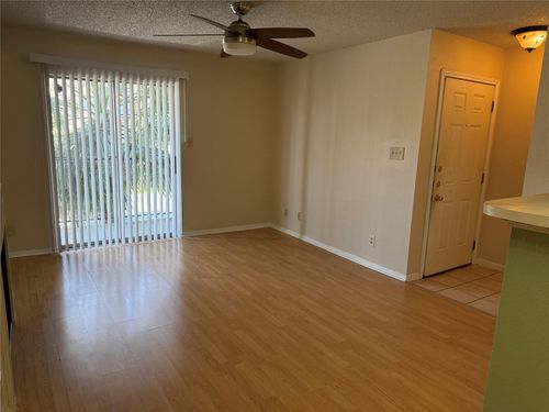 apt-1102-2121 Hepburn St, Houston, TX, 77054-3221 | Card Image