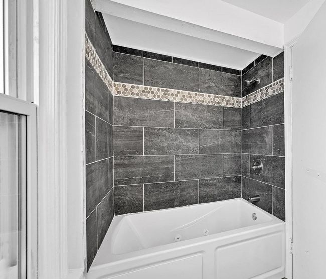 16740 Asbury Park, House other with 3 bedrooms, 1 bathrooms and null parking in Detroit MI | Image 8