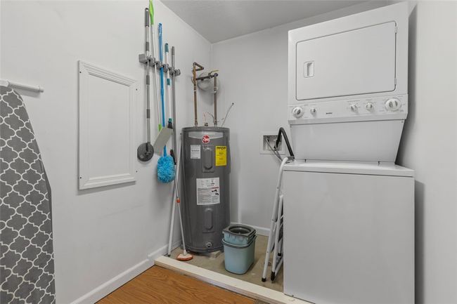 APT-105 - 1 Coraopolis Rd, Condo with 2 bedrooms, 2 bathrooms and 1 parking in Coraopolis PA | Image 19
