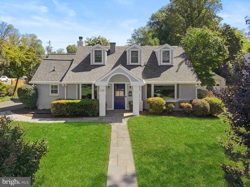2119 Westmoreland St, Falls Church, VA, 22043-1704 | Card Image