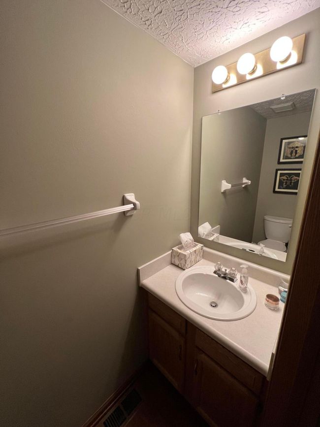 946 Lateglow Ct, House other with 3 bedrooms, 3 bathrooms and null parking in Newark OH | Image 36