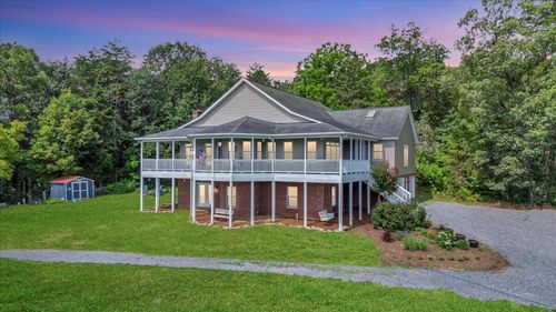 540 Wagon Wheel Run, Buchanan, VA, 24066-1108 | Card Image
