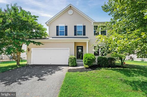 221 Climbing Vine Ave, SMYRNA, DE, 19977-3948 | Card Image