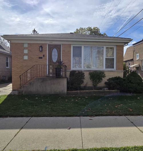 6715 W Dakin Avenue, CHICAGO, IL, 60634 | Card Image