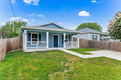 1517 Dorado St, Corpus Christi, TX, 78417-2812 | Card Image