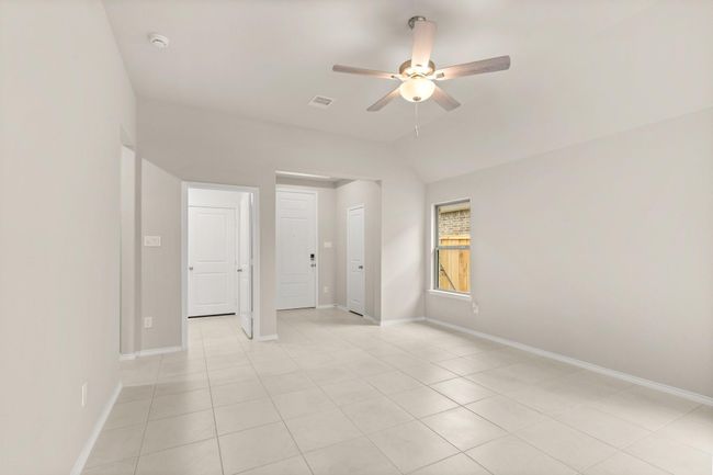 28818 Bobcat Run Dr, House other with 3 bedrooms, 2 bathrooms and 2 parking in New Caney TX | Image 11