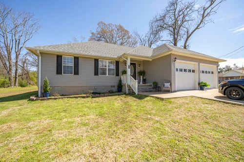 50 Perry Pl, Savannah, TN, 38372-2104 | Card Image