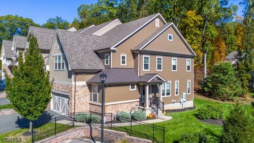2 Albie Dr, Mountain Lakes, NJ, 07046-1901 | Card Image
