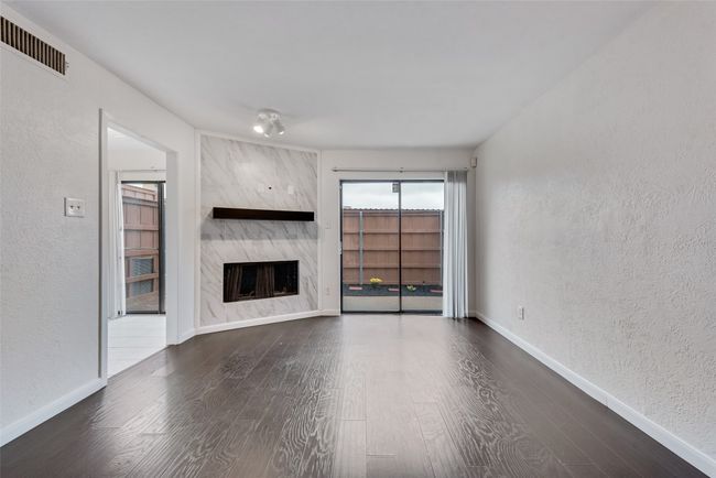 4325 Madera Rd, Condo with 2 bedrooms, 2 bathrooms and null parking in Irving TX | Image 5