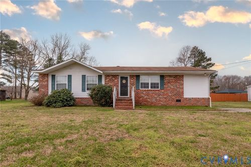 3330 Mattaponi Ave, West Point, VA, 23181-9308 | Card Image