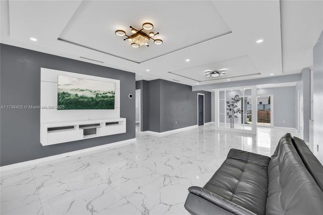 19820 Kingston Dr, House other with 4 bedrooms, 3 bathrooms and null parking in Cutler Bay FL | Image 9