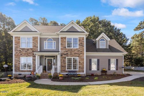 221 Parkridge Dr, Clayton, NC, 27527-6628 | Card Image